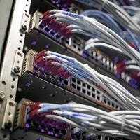 佛山高防服务器能防御网络攻击？