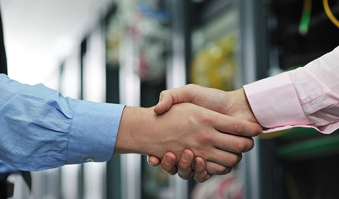 美国高防服务器租用价格为什么那么贵